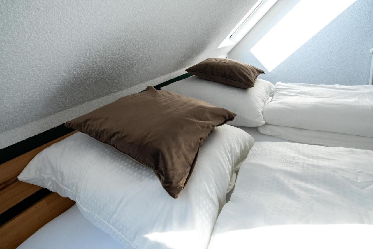 Nature Terminal Apartment - Unterwegs Zuhause Steinenbronn Ngoại thất bức ảnh