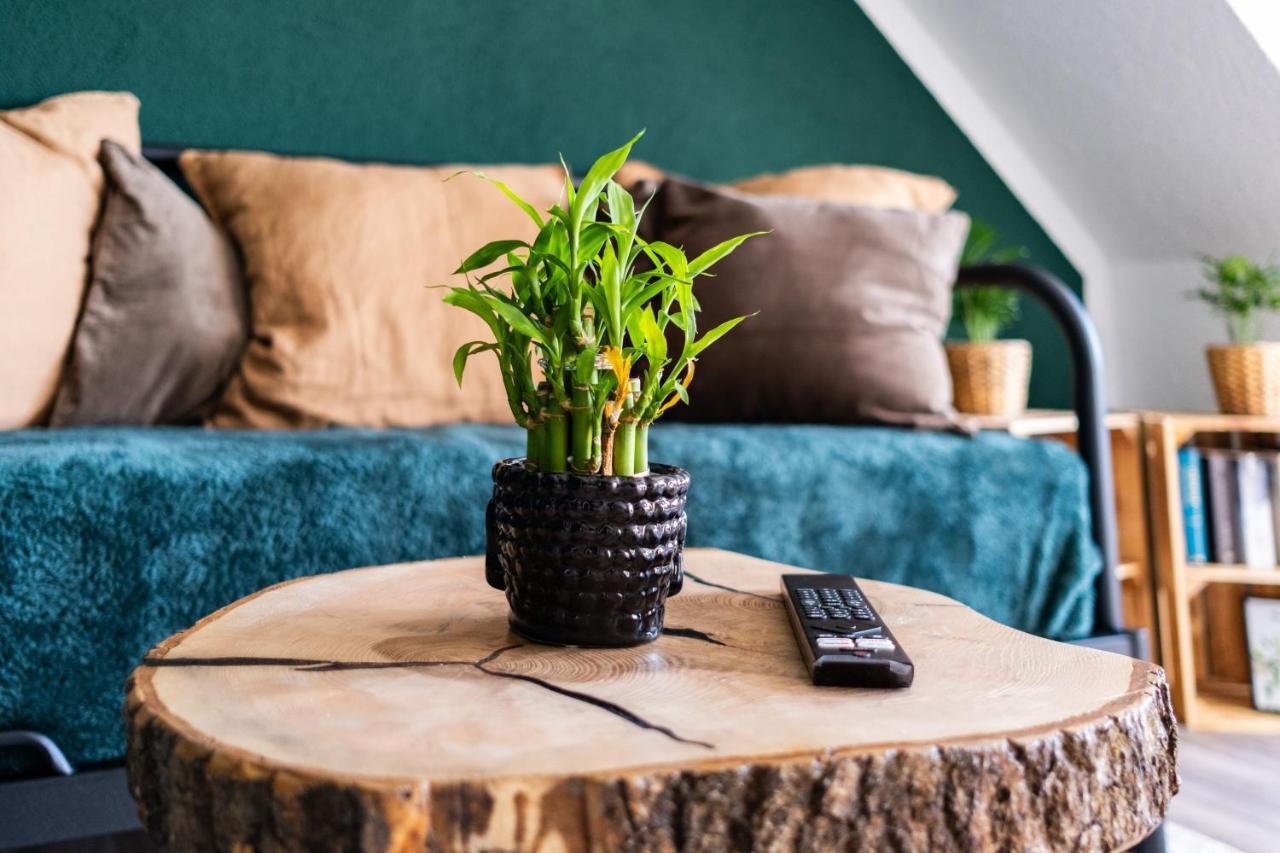 Nature Terminal Apartment - Unterwegs Zuhause Steinenbronn Ngoại thất bức ảnh