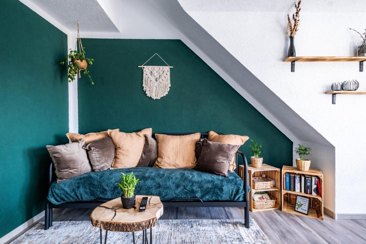 Nature Terminal Apartment - Unterwegs Zuhause Steinenbronn Ngoại thất bức ảnh